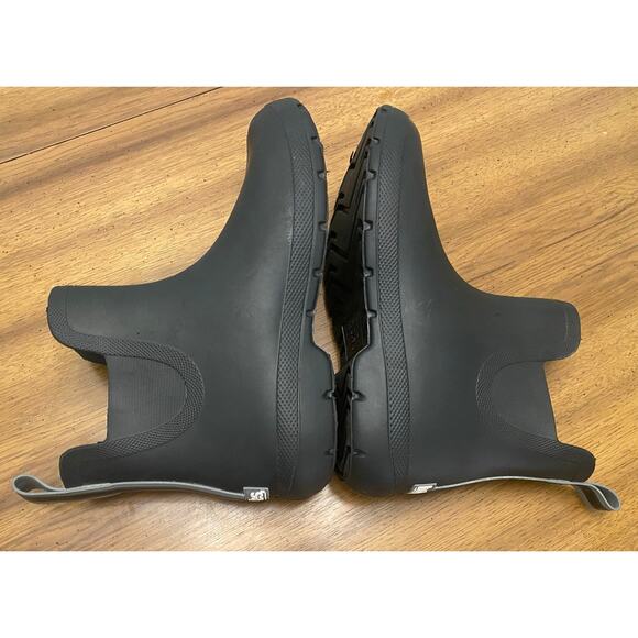 Totes Black Waterproof Rain Ankle Boots Womens US 8 Chelsea Pull On Slip Resist - Picture 5 of 8